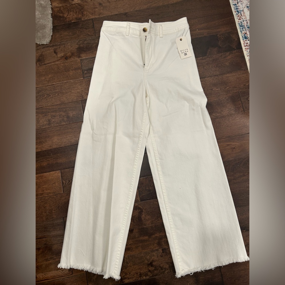 Billabong white jeans NEW with tags